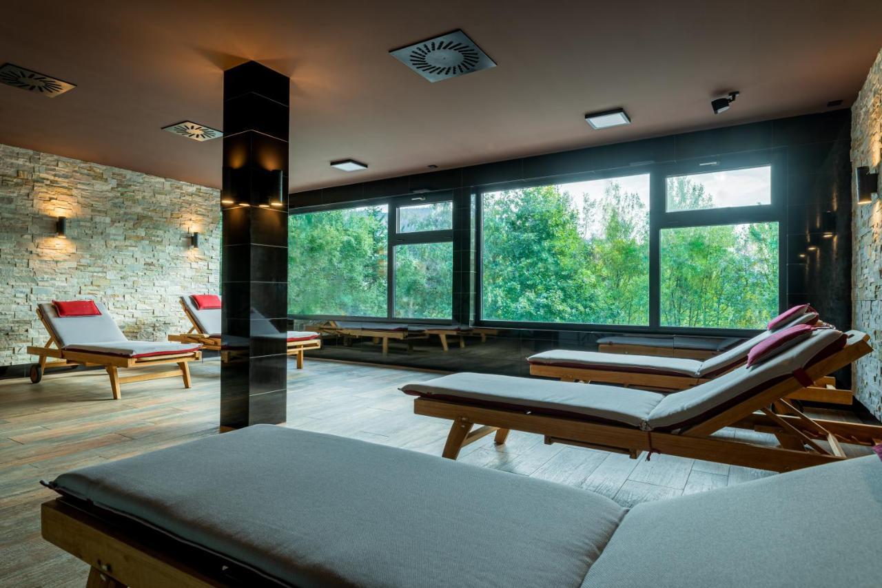 Wellness Hotel Astra Špindlerŭv Mlýn Exteriör bild