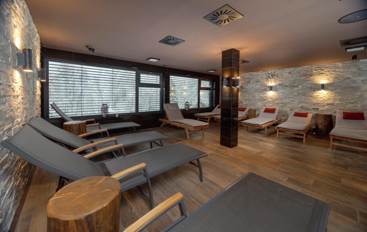 Wellness Hotel Astra Špindlerŭv Mlýn Exteriör bild