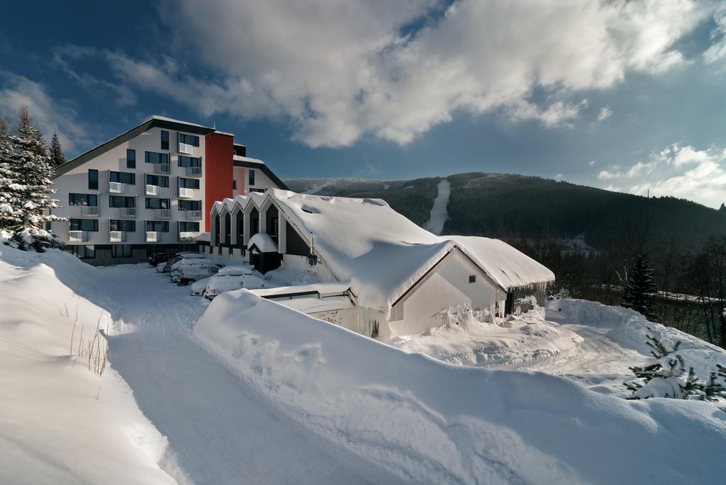 Wellness Hotel Astra Špindlerŭv Mlýn Exteriör bild