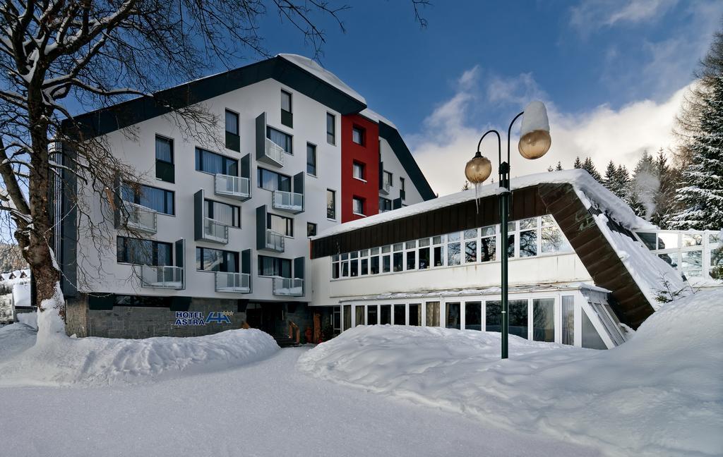 Wellness Hotel Astra Špindlerŭv Mlýn Exteriör bild
